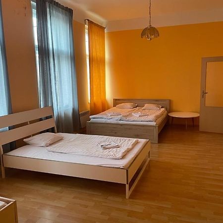 Hotel Praha Club Bed & Breakfast 외부 사진