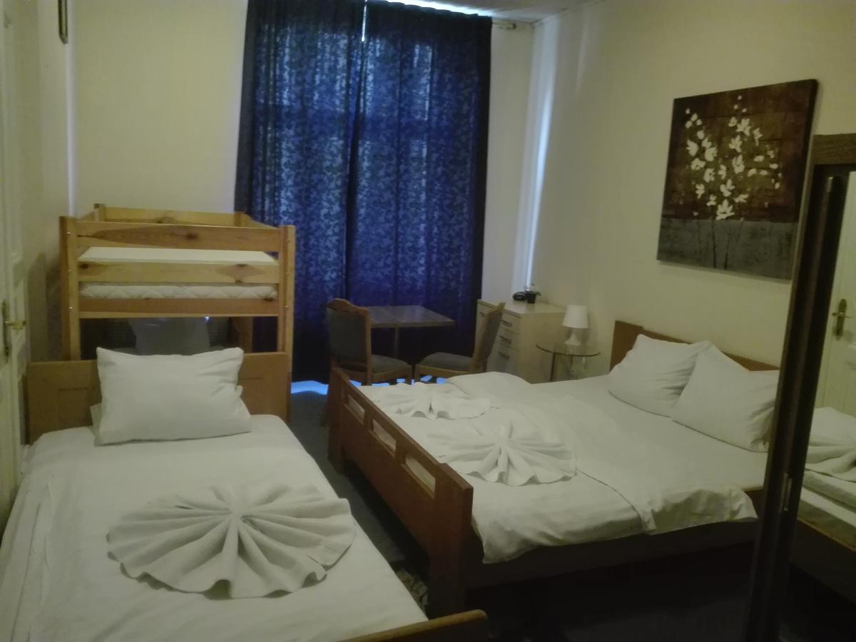 Hotel Praha Club Bed & Breakfast 외부 사진
