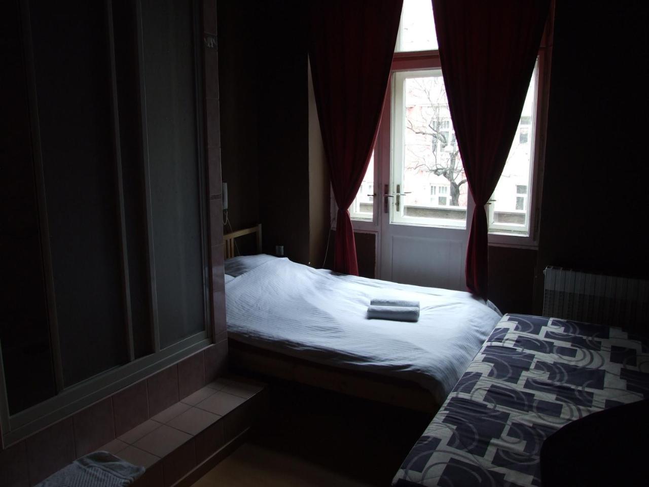 Hotel Praha Club Bed & Breakfast 외부 사진