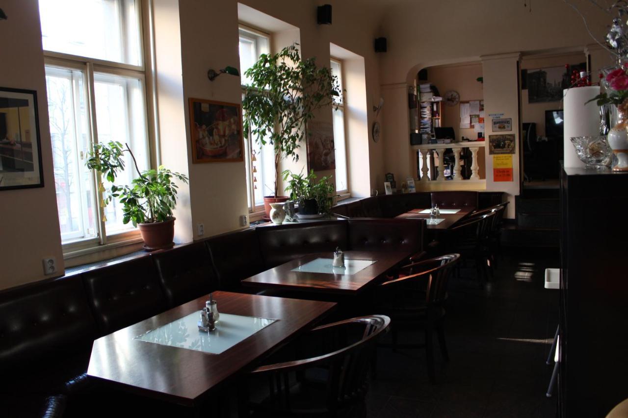 Hotel Praha Club Bed & Breakfast 외부 사진