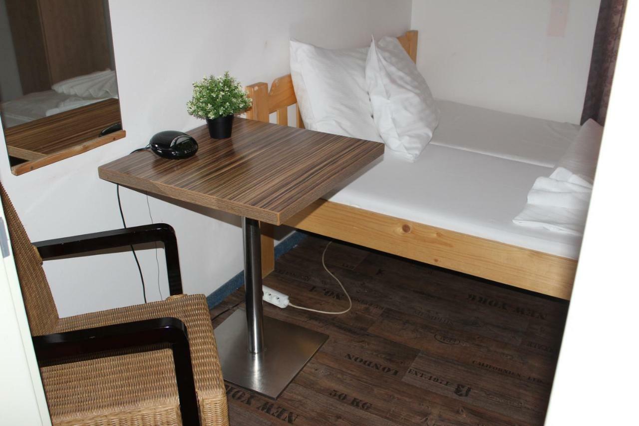 Hotel Praha Club Bed & Breakfast 외부 사진